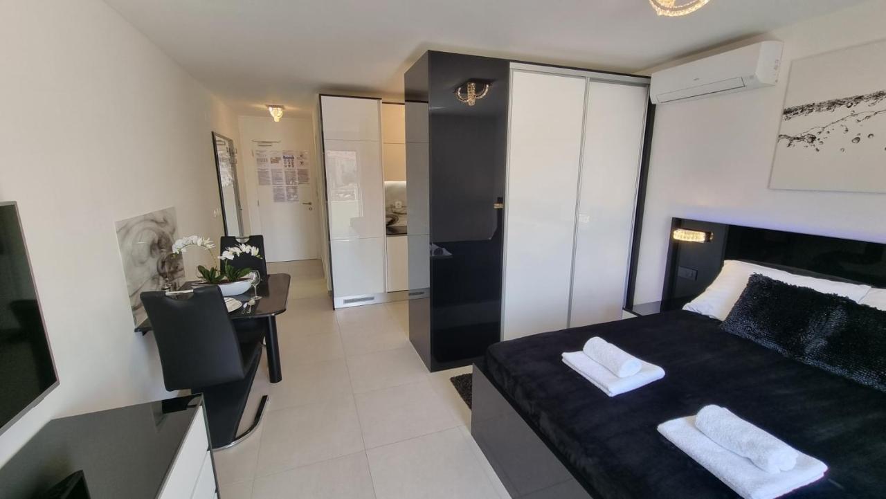Bartol Luxury Apartments Krk Croatia, With Own Hot Tub - Whirlpool Krk Town Eksteriør bilde