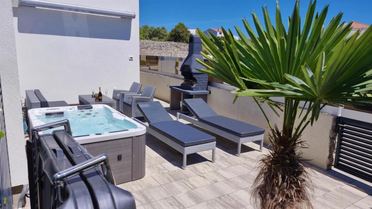 Bartol Luxury Apartments Krk Croatia, With Own Hot Tub - Whirlpool Krk Town Eksteriør bilde