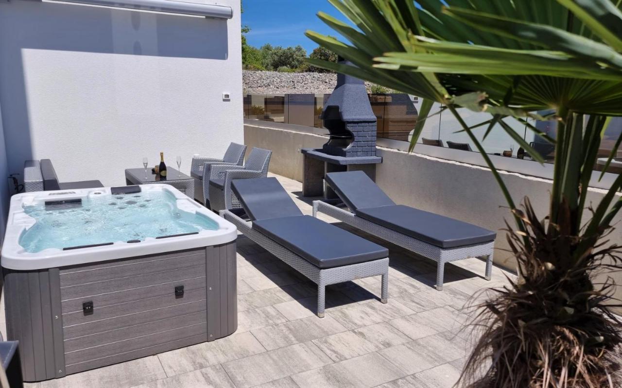 Bartol Luxury Apartments Krk Croatia, With Own Hot Tub - Whirlpool Krk Town Eksteriør bilde