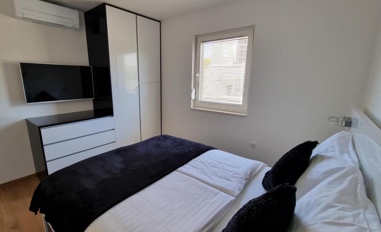 Bartol Luxury Apartments Krk Croatia, With Own Hot Tub - Whirlpool Krk Town Eksteriør bilde